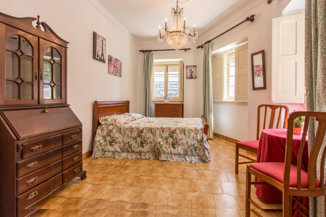 Family Home- Lisboa Vila Franca de Xira Luaran gambar